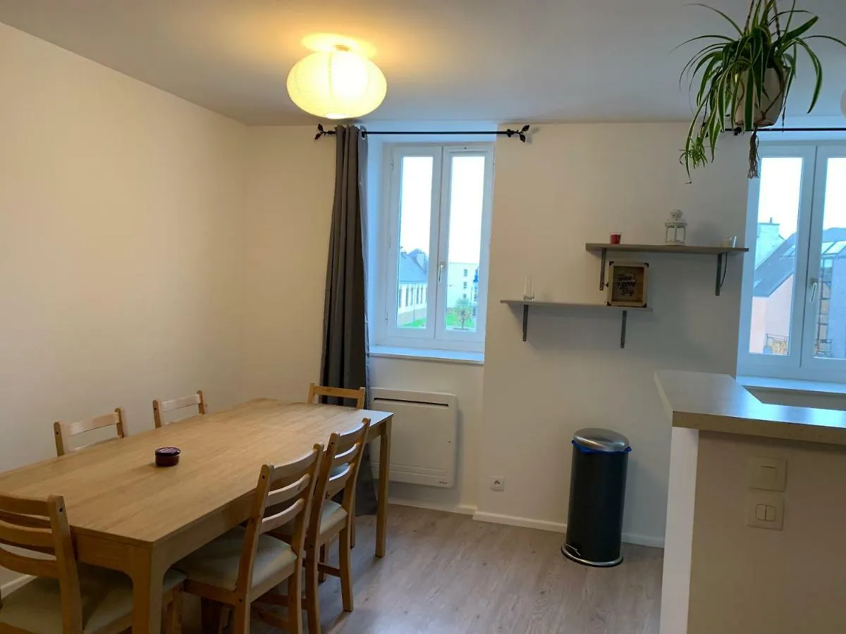 Appartement situé dans l'hyper-centre d'Auray 0*, Auray